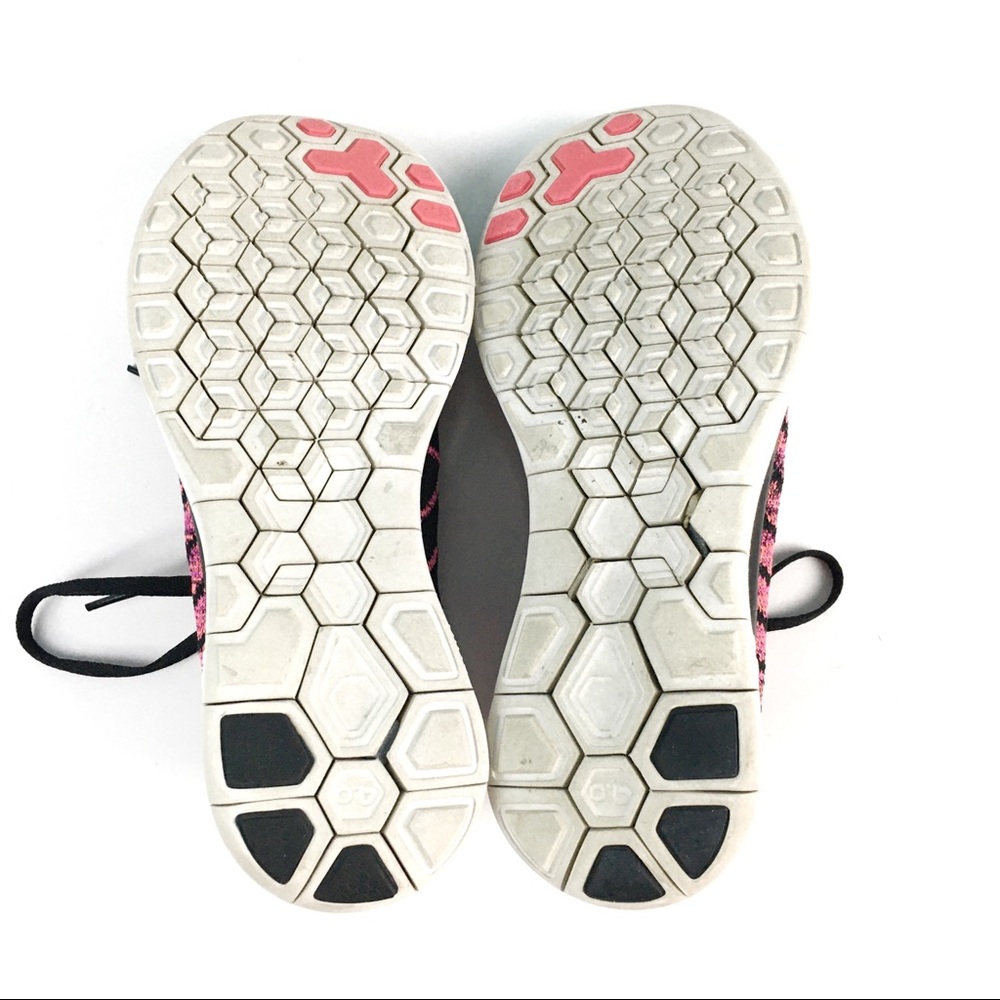 Nike Free 4.0 Flyknit Sneakers Pink and Black 8 - Picture 7 of 9